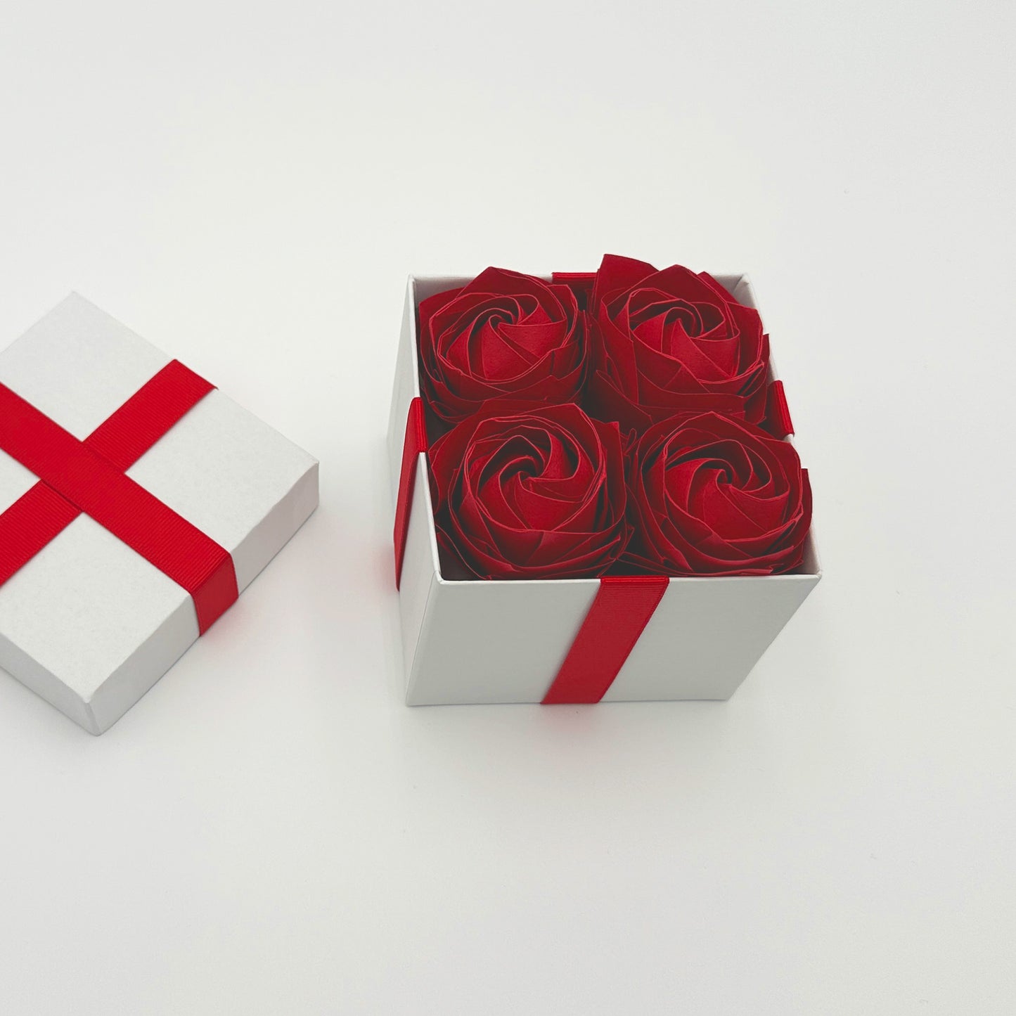 Small Square Red Rose Box